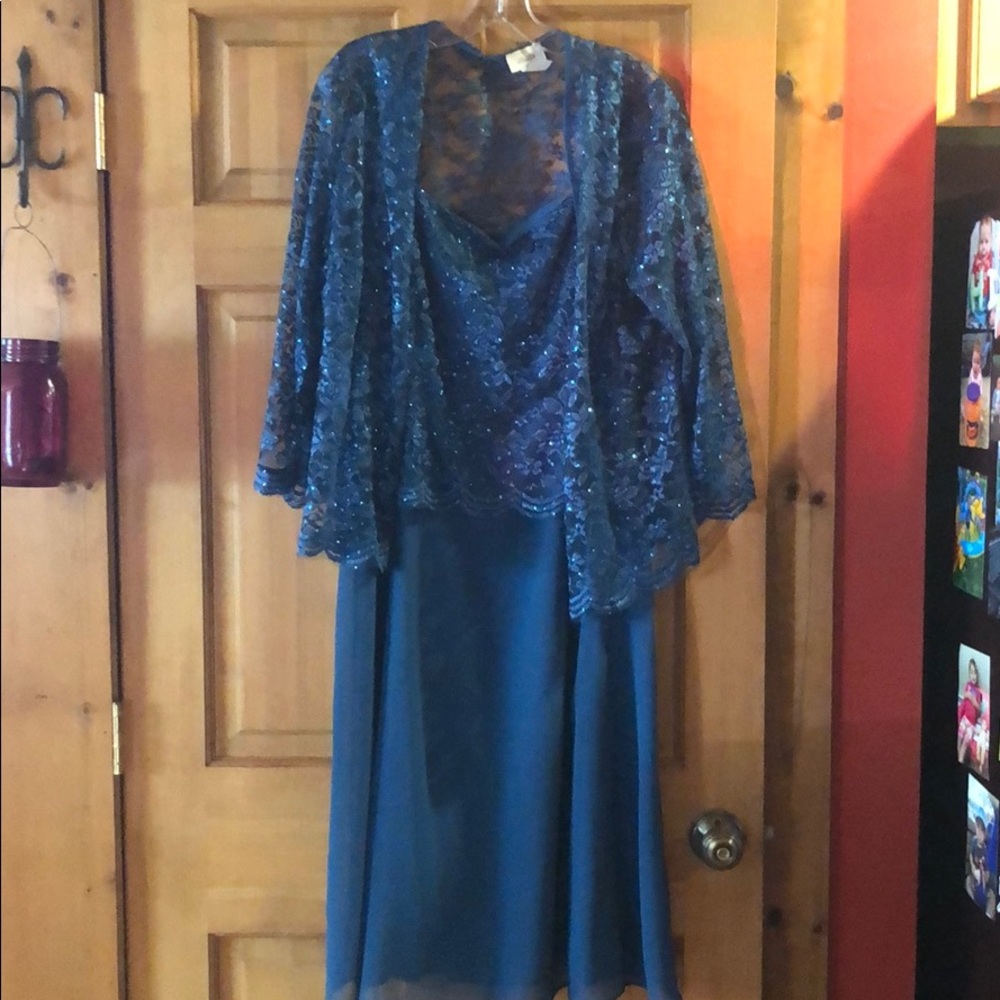 Women’s mid length dress